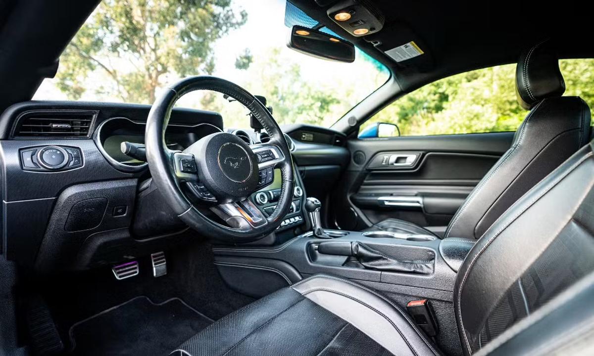 Ford Mustang 2024