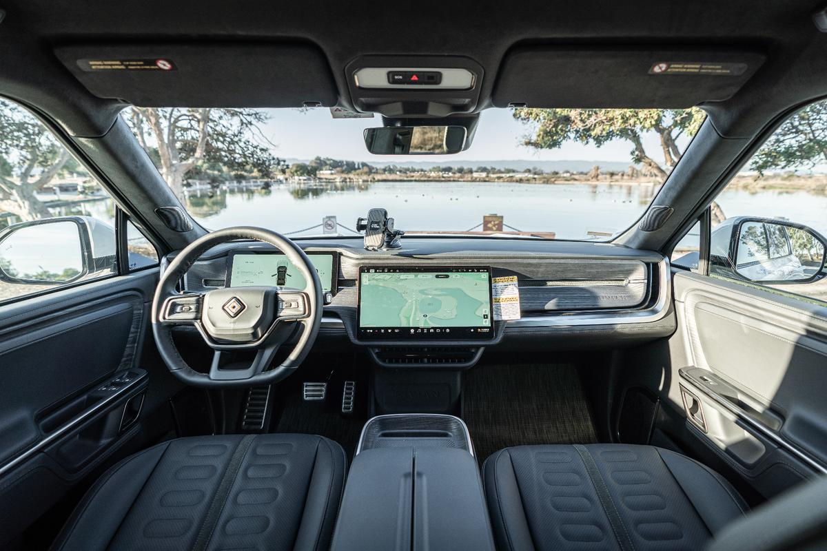 Rivian RS1 2023
