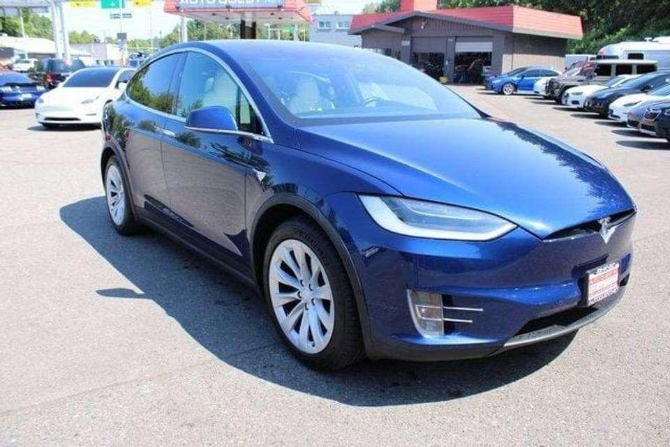 Tesla Model X 2020
