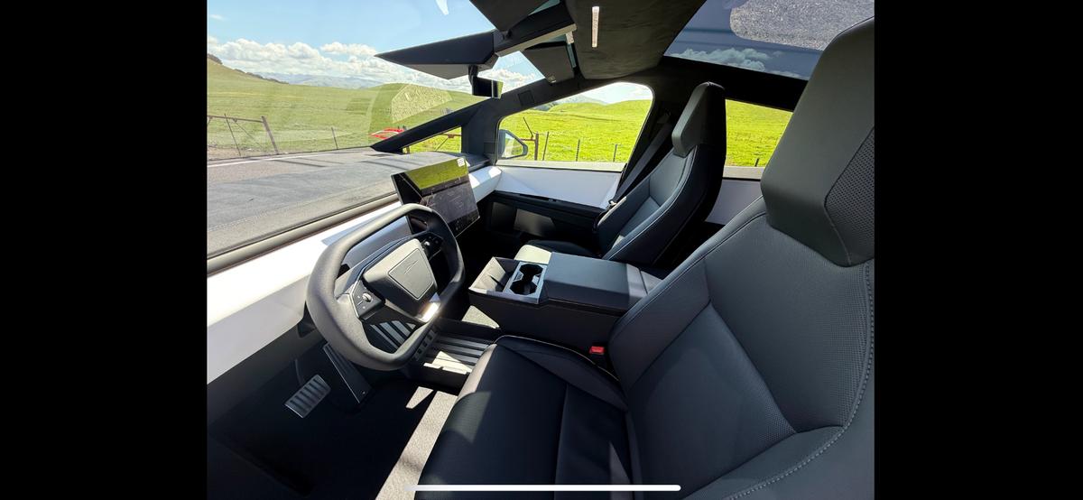 Tesla Cybertruck 2024