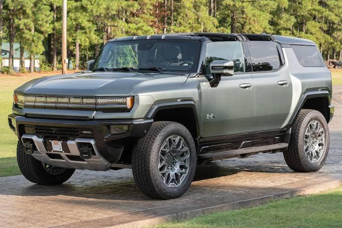 GMC Hummer EV SUV 2024