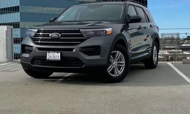 Car Image 4
