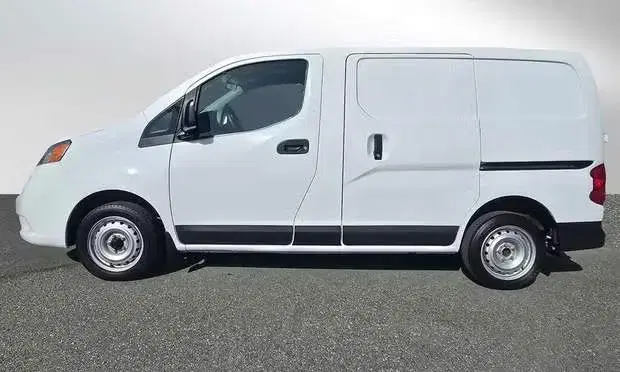 Nissan NV200 2021