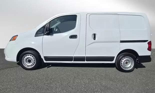 Nissan NV200 2021