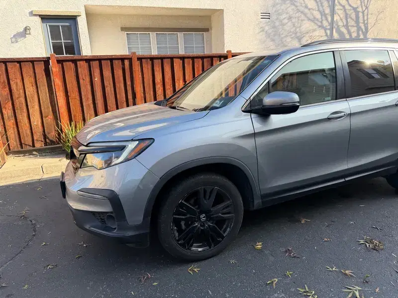 Car Image 3