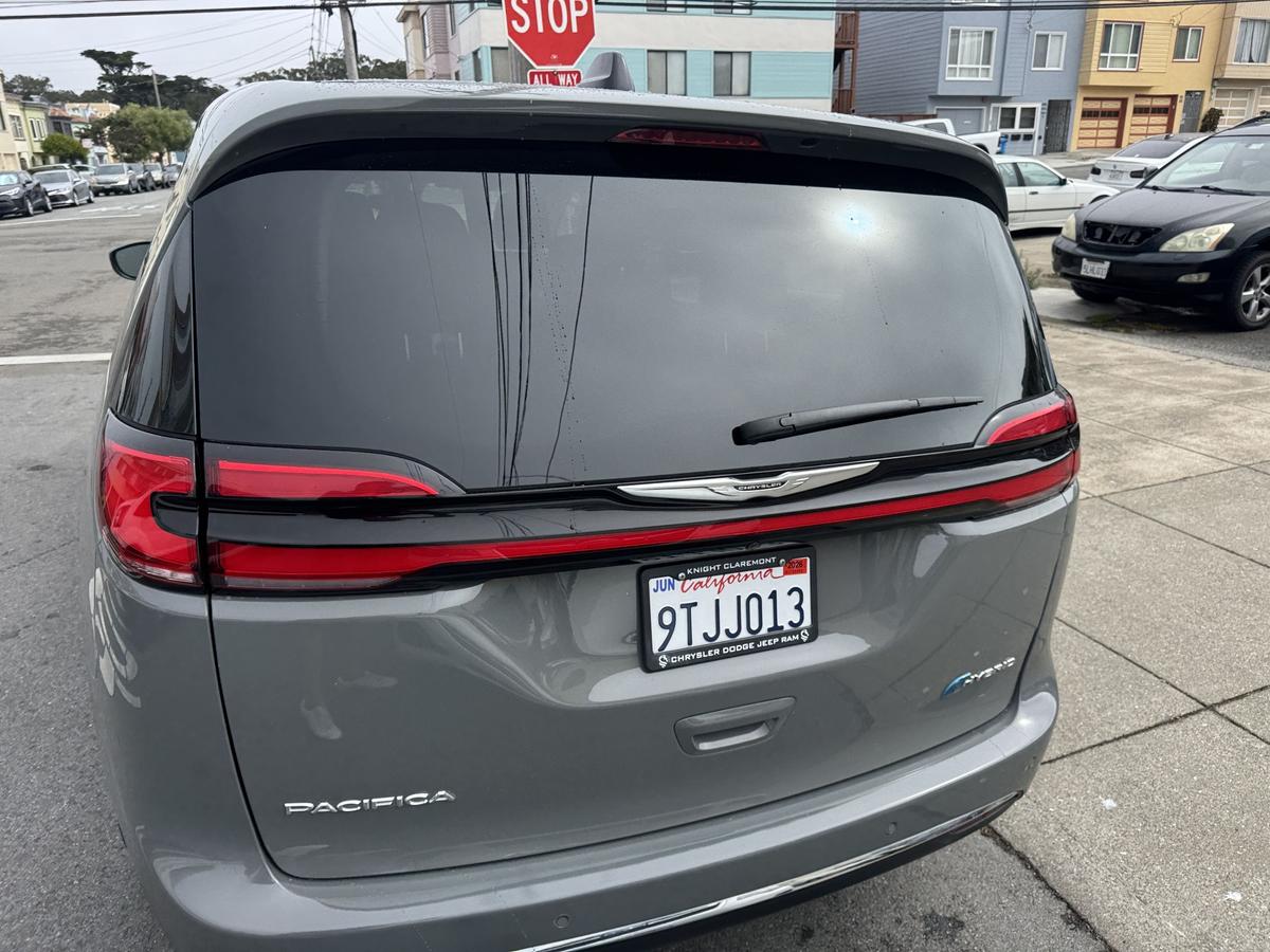 Chrysler Pacifica 2023
