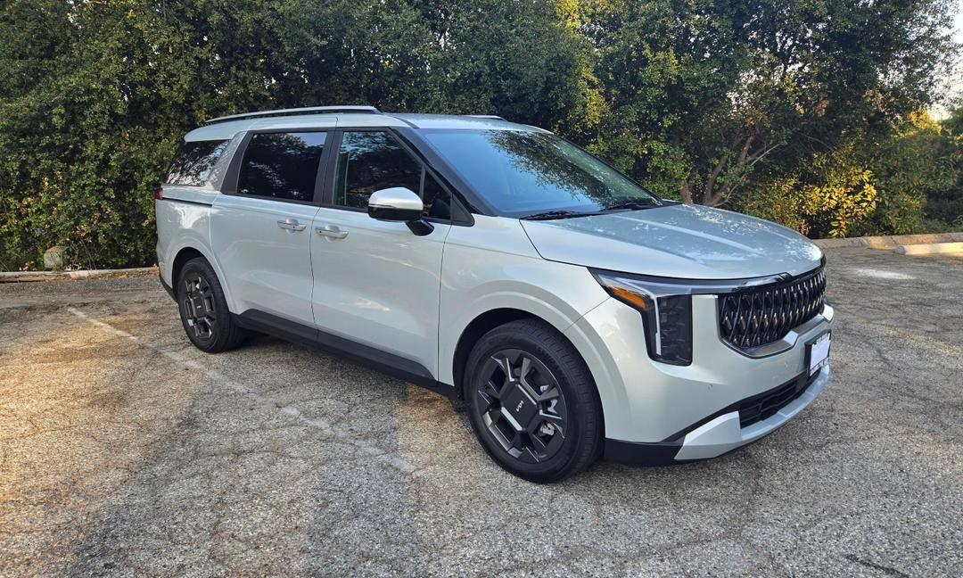 Kia Carnival 2025