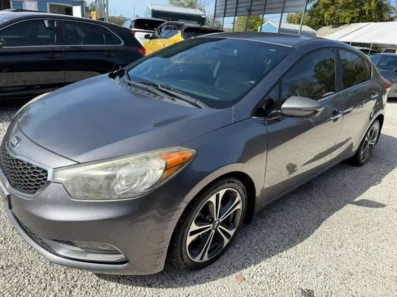 Car Image 4