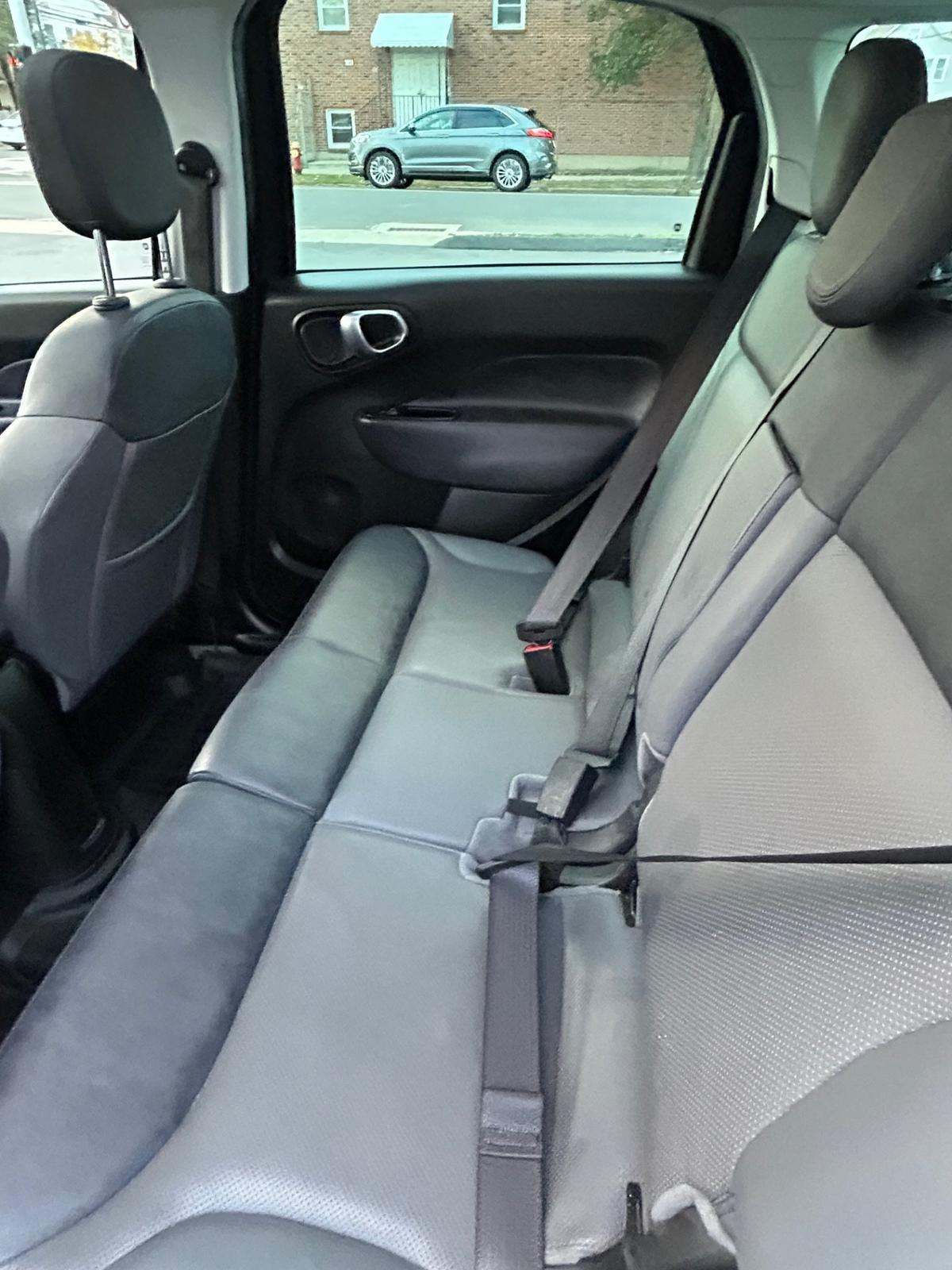 2014 Fiat 500L 11