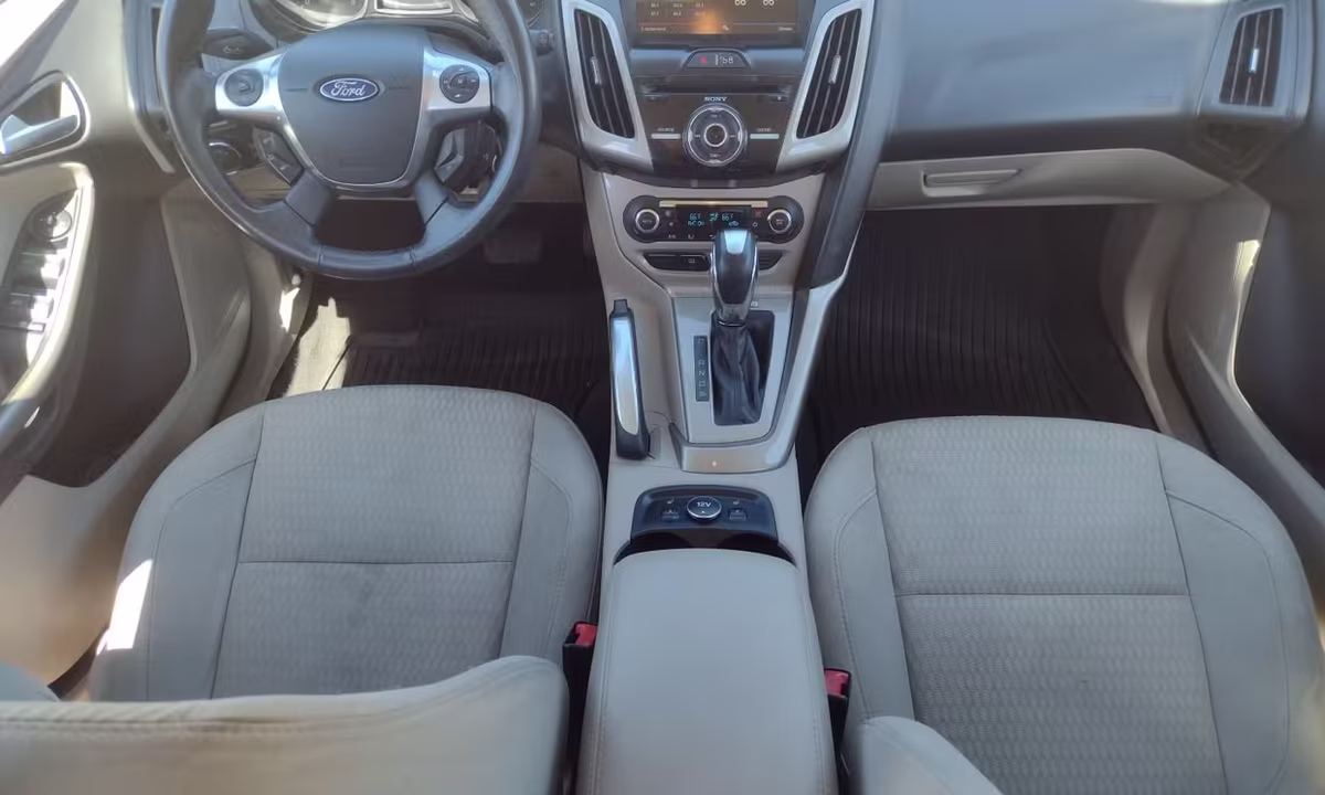 2012 Ford Focus 8