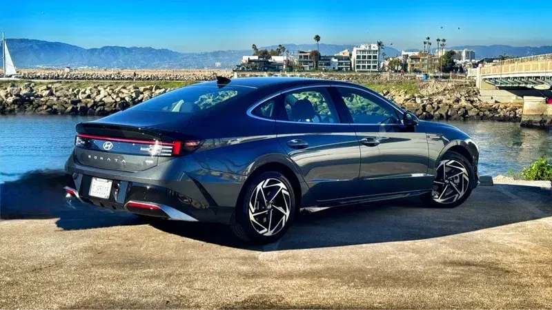 Car Image 4