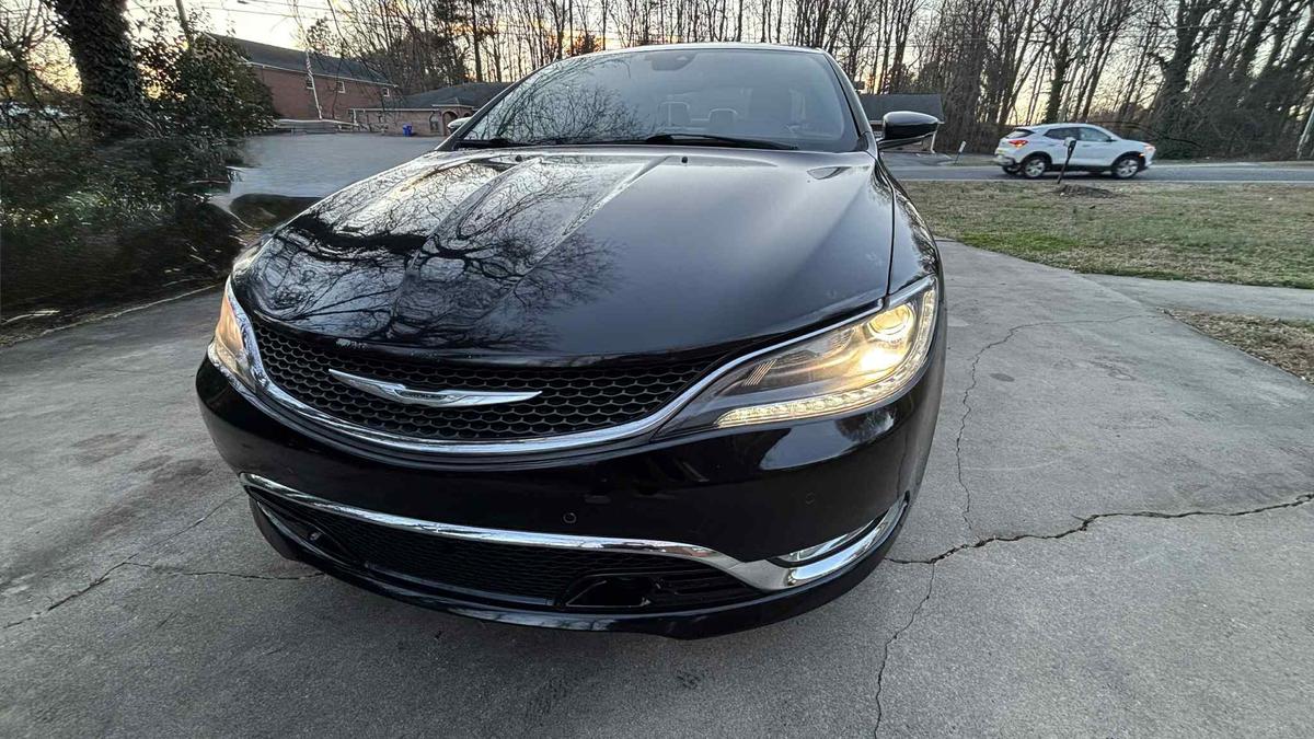 Chrysler 200 2015