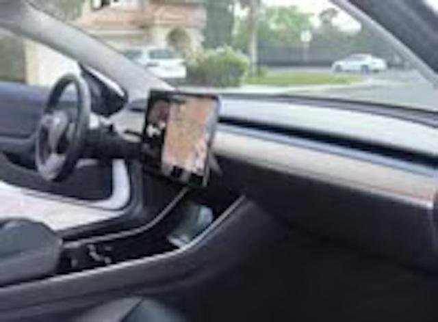 Tesla Model 3 2025