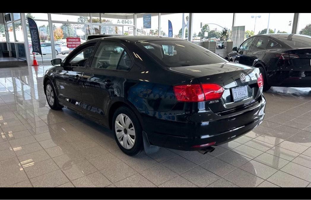 2012 Volkswagen Jetta 2