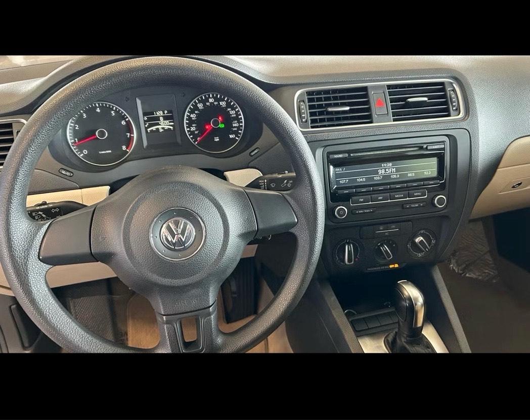 2012 Volkswagen Jetta 6
