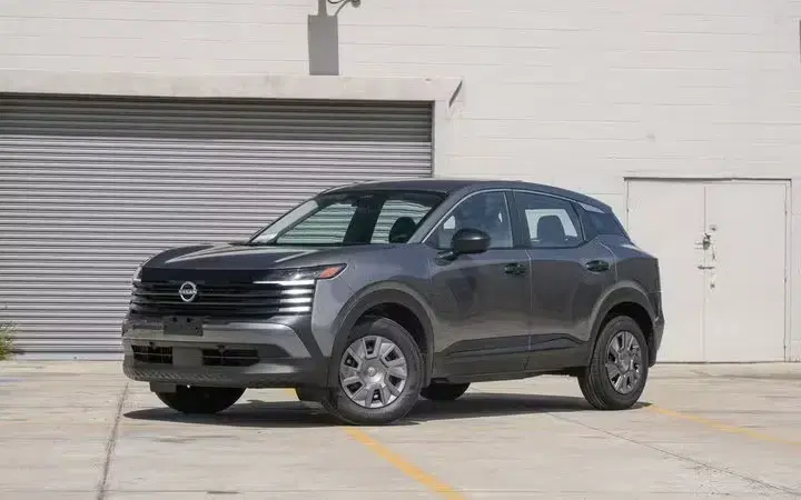 Nissan Kicks MPV 2025