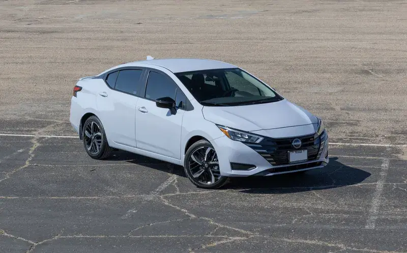 Nissan Versa 2025
