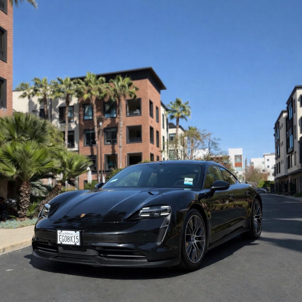 Porsche Taycan 2021
