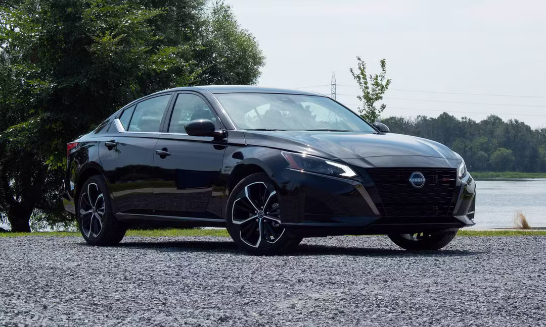Nissan Altima 2024