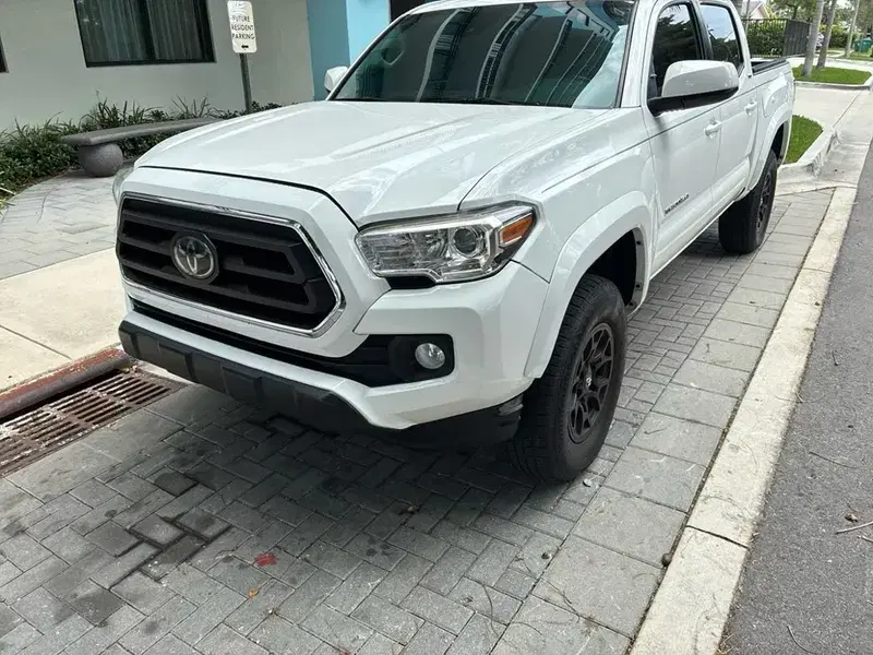 Car Image 4
