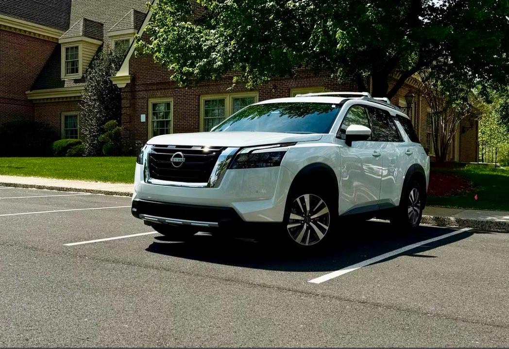 Nissan Pathfinder 2025