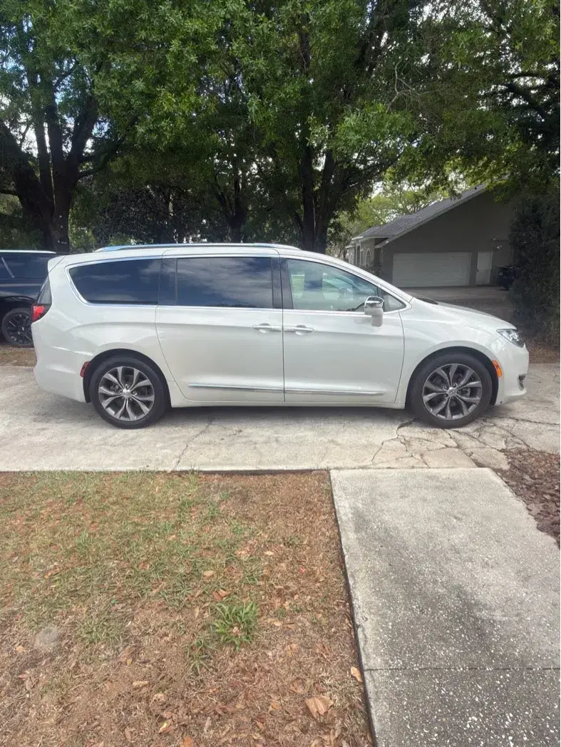 Chrysler Pacifica 2017