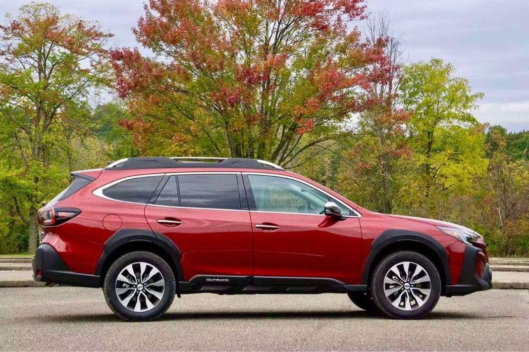 Subaru Outback 2025