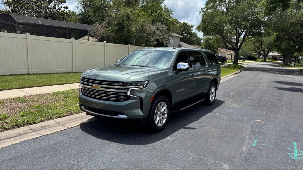 Chevrolet Suburban 2023