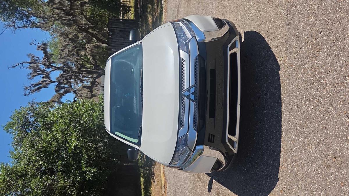 Mitsubishi Outlander 2020