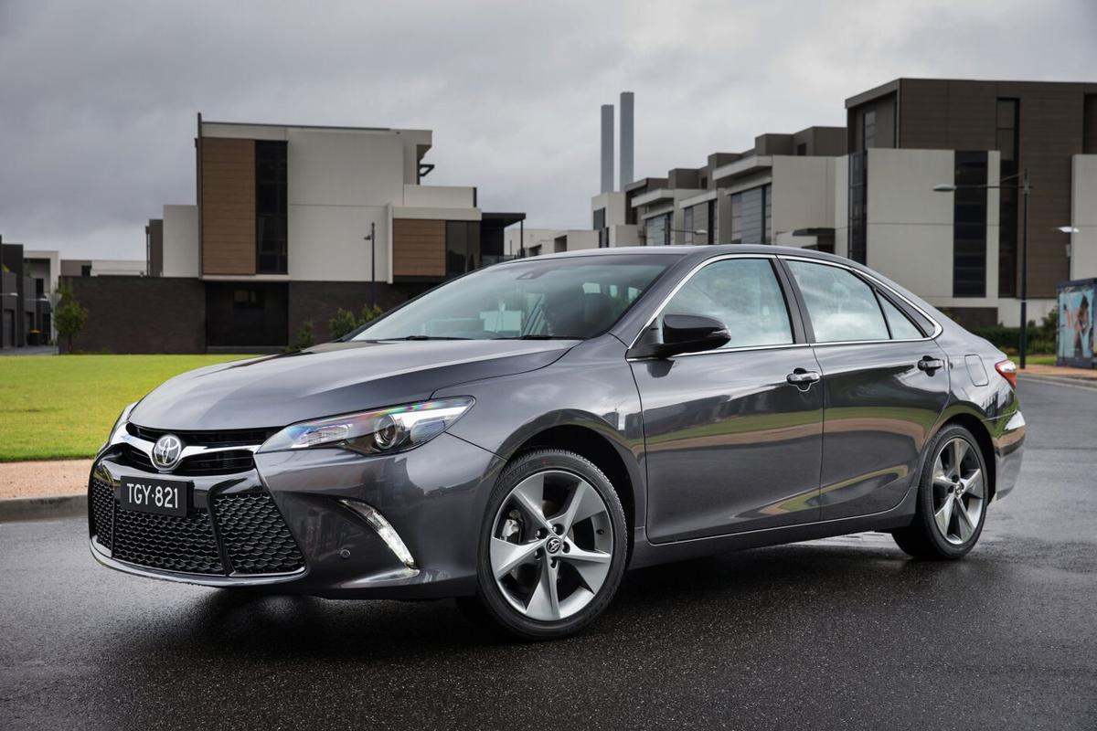 Toyota Camry 2015
