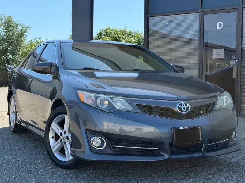 Toyota Camry 2013