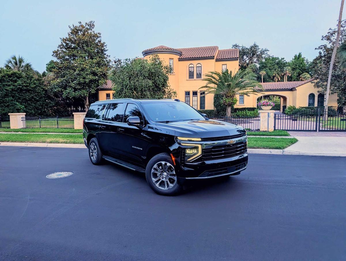 Chevrolet Suburban 2025