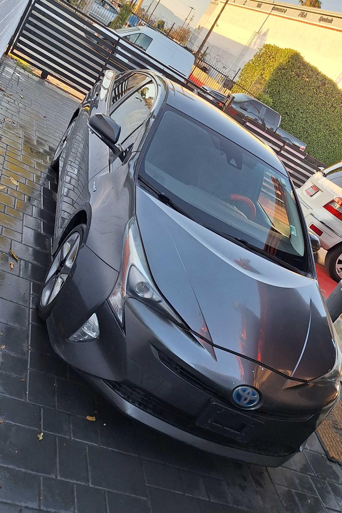 Toyota Prius 2016