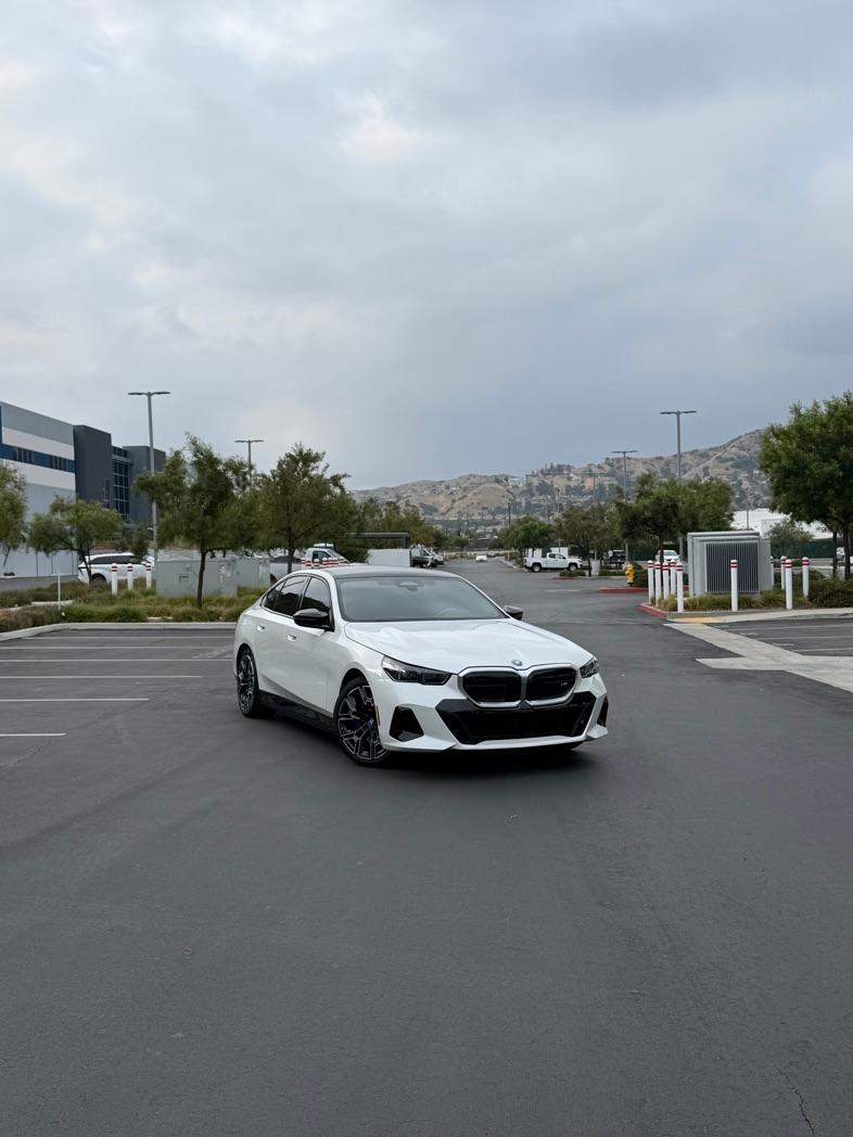 BMW i5 2024