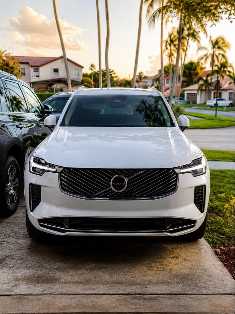 Volvo XC90 2025