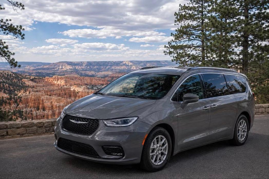 Chrysler Pacifica 2022