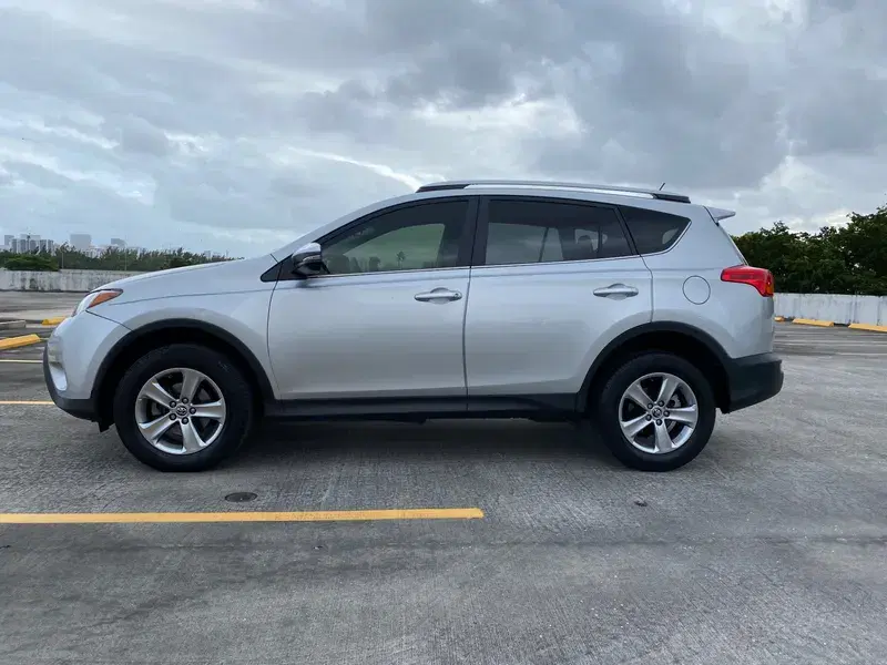 Toyota RAV4 2015