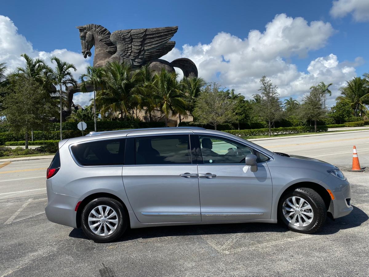 Chrysler Pacifica 2018