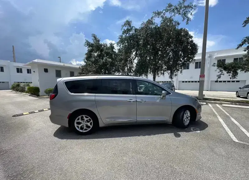 Chrysler Pacifica 2017