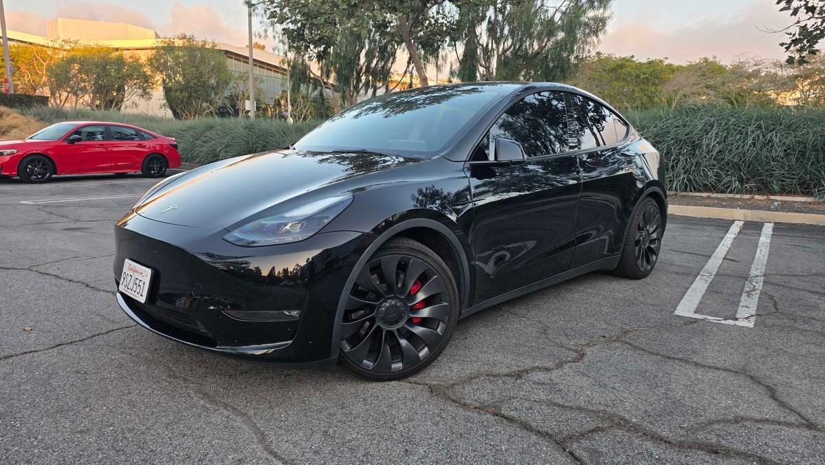 Tesla Model Y 2023