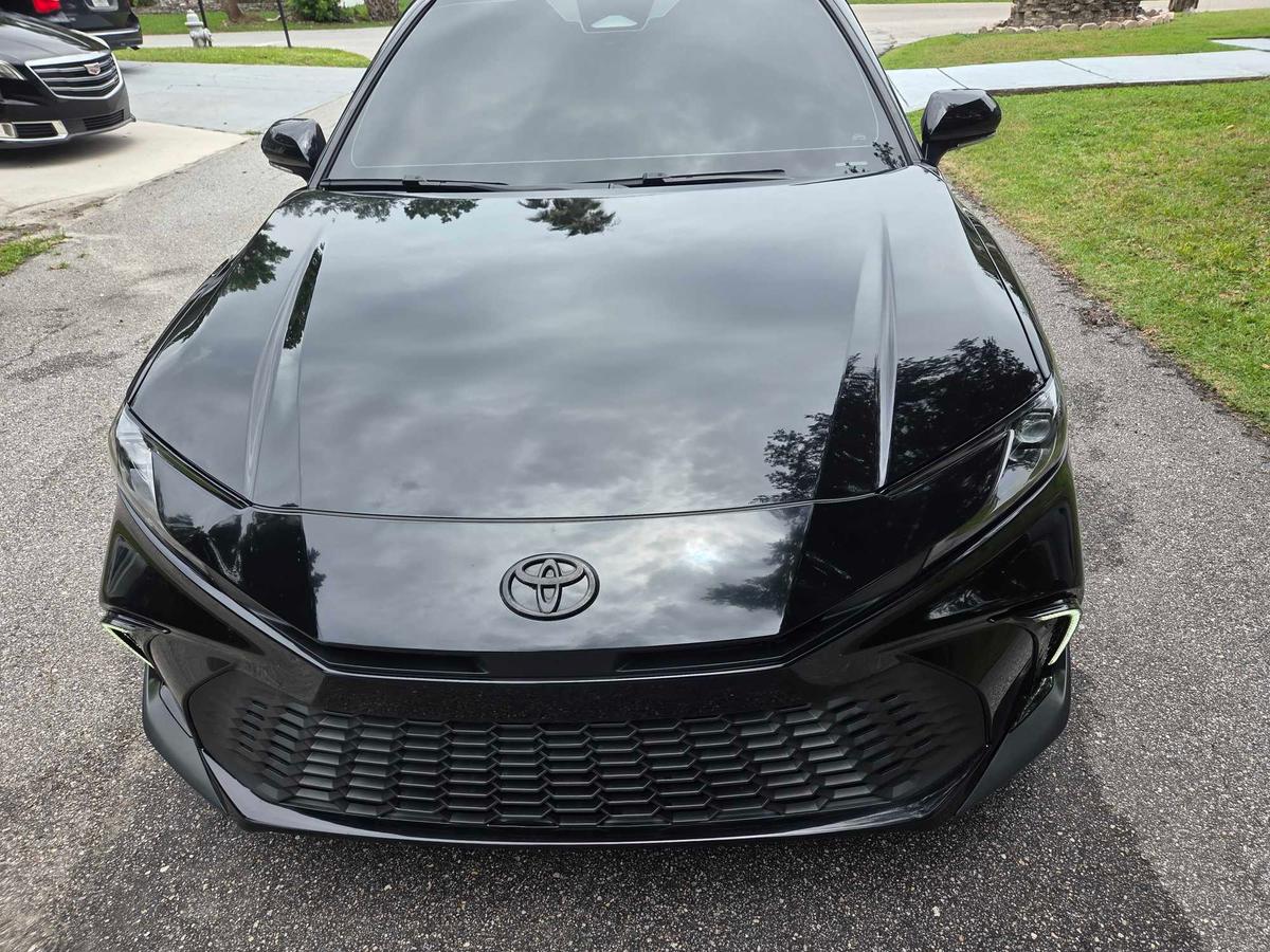 Toyota Camry 2025