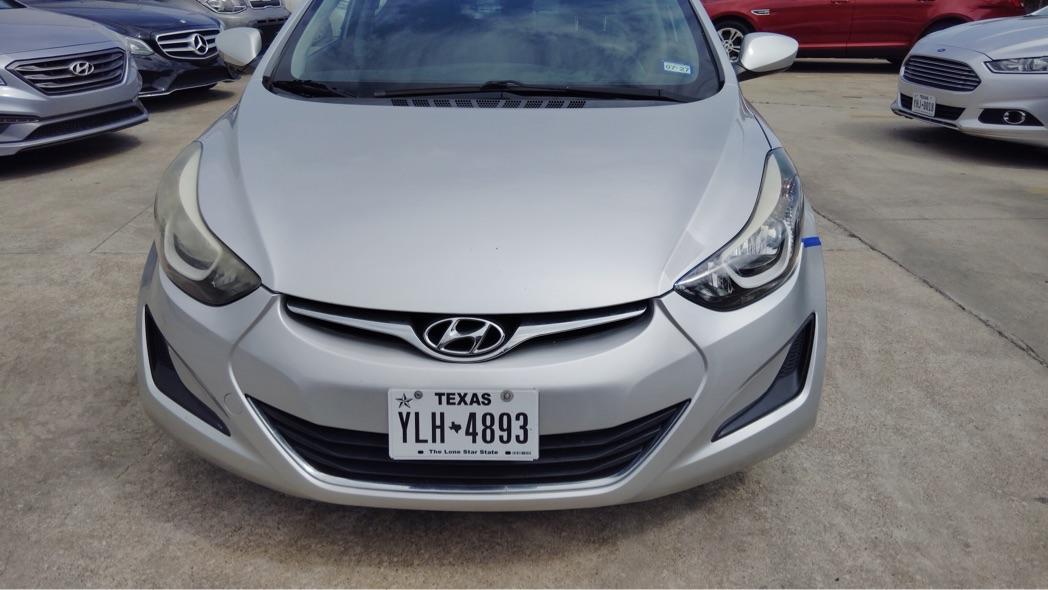 Hyundai Elantra 2015