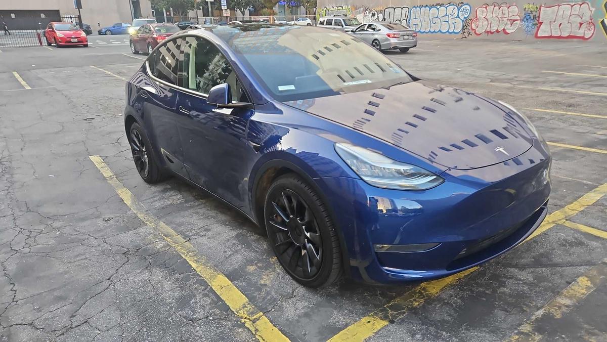 Tesla Model Y 2021