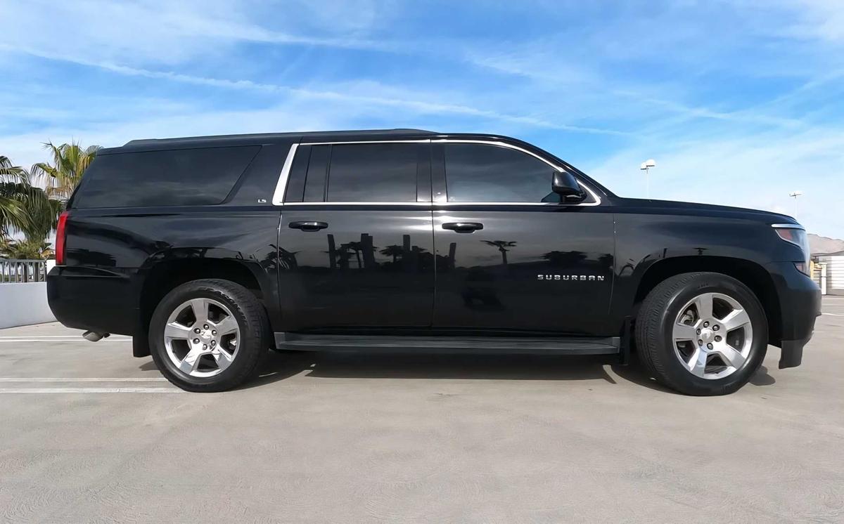 Chevrolet Suburban 2016
