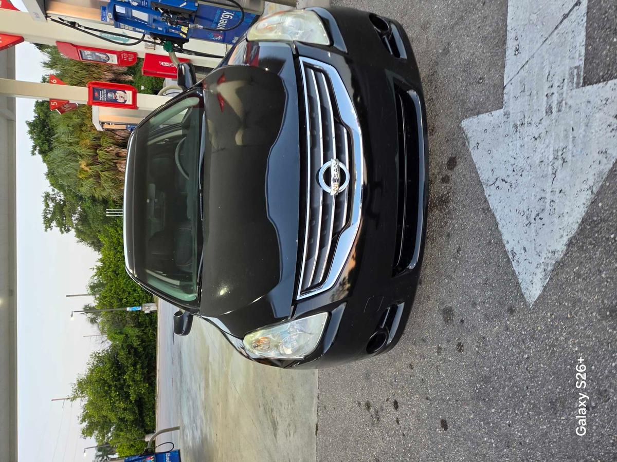 Nissan Altima 2012