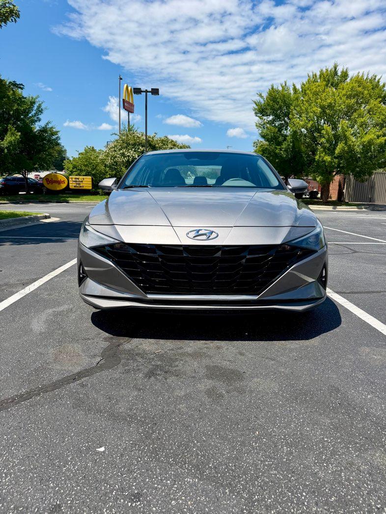Hyundai Elantra 2023