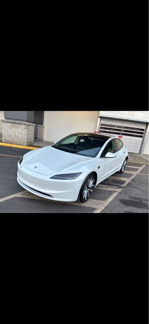 Tesla Model 3 2025