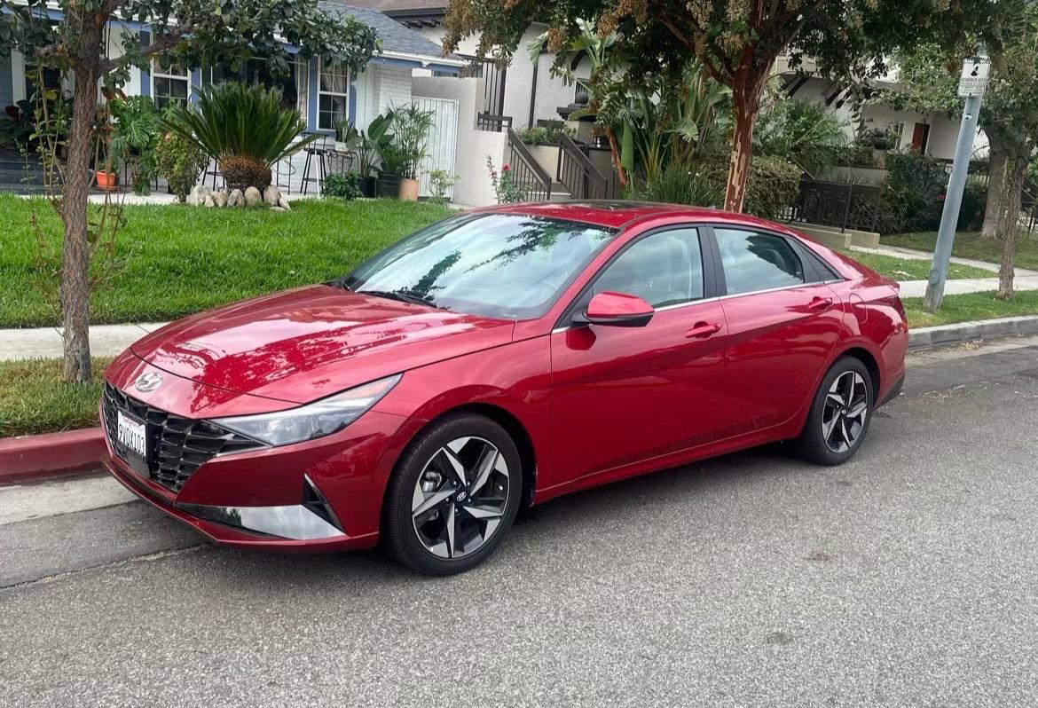 Hyundai Elantra 2023