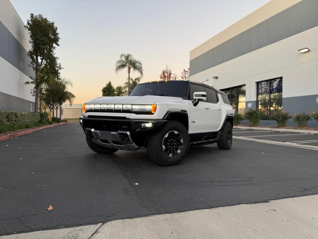 GMC Hummer EV SUV 2025
