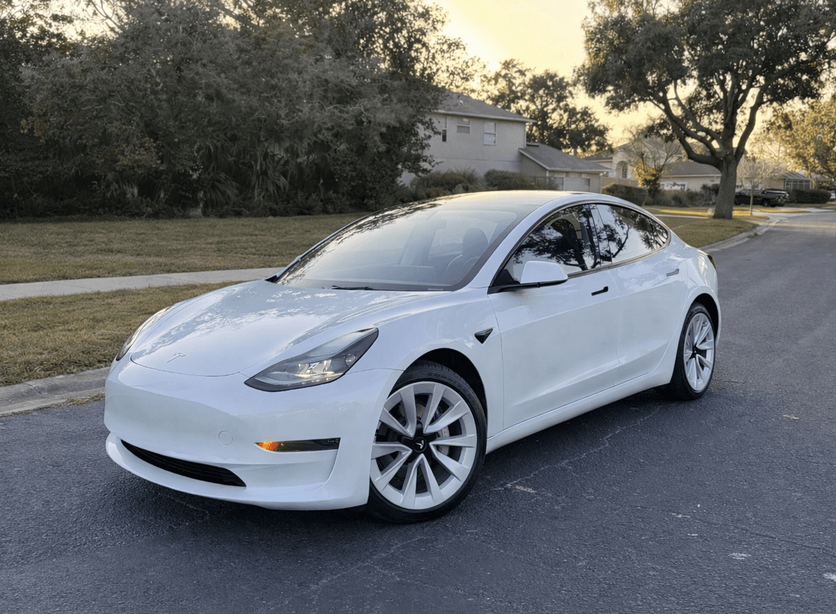 Tesla Model 3 2023
